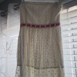 White strapless dress